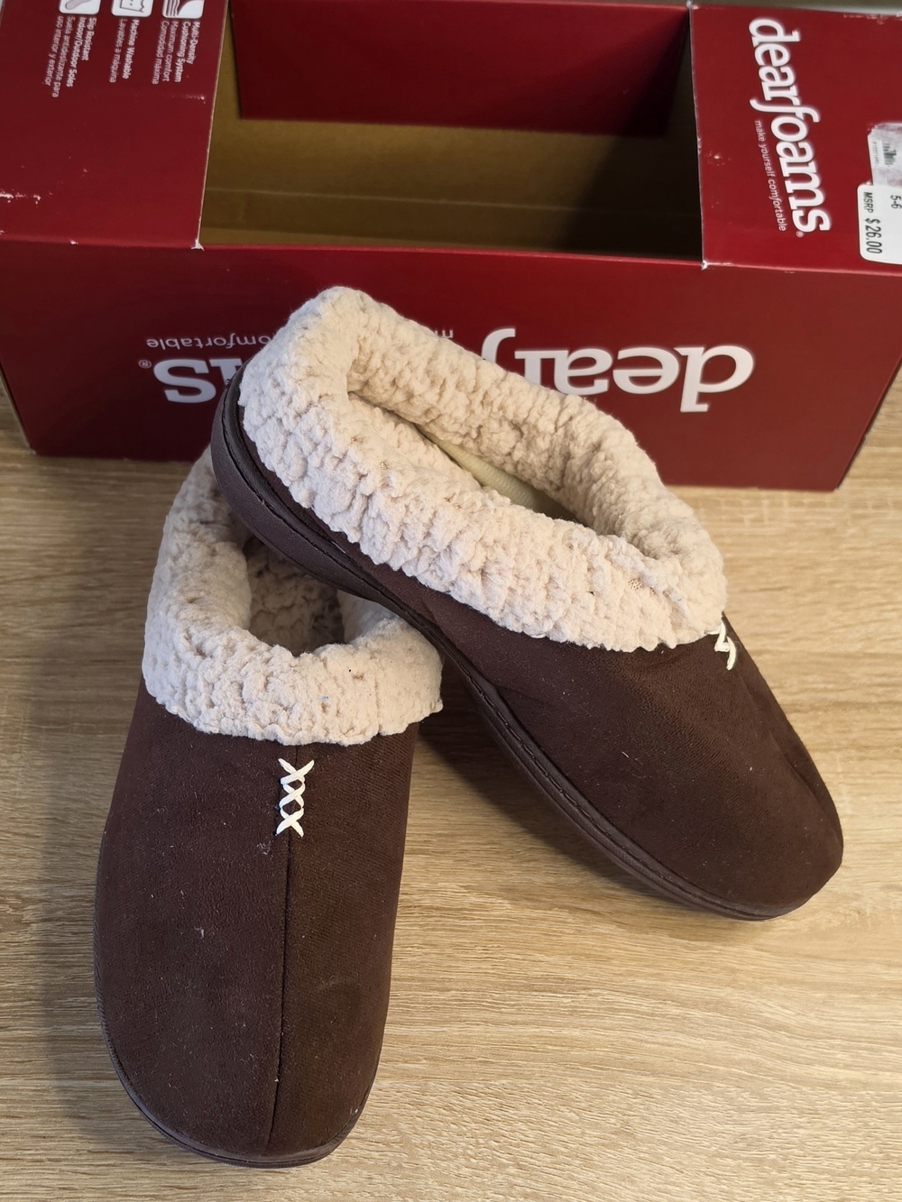 Dearfoams Brown Cozy Slip-On Slippers with Cream Sherpa Collar Small 5-6